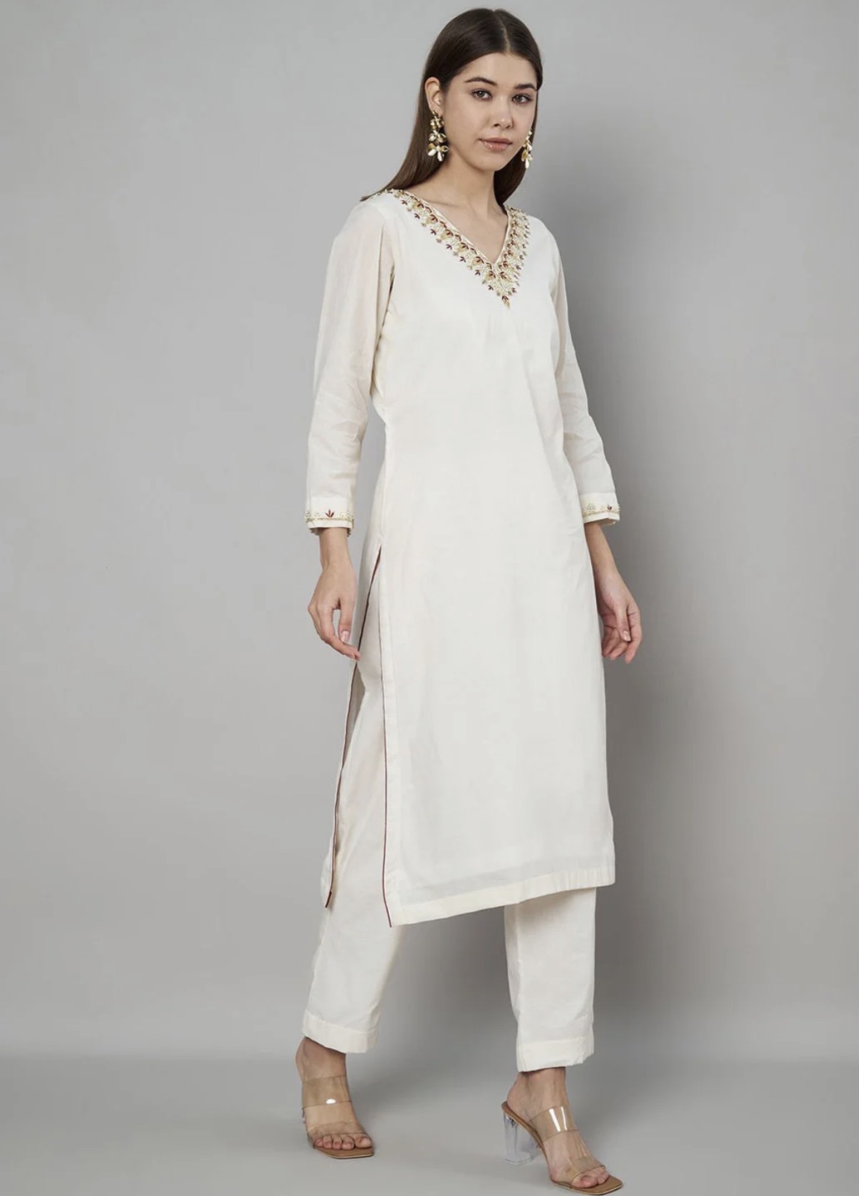 Embroidered Kurta Set - Image 3
