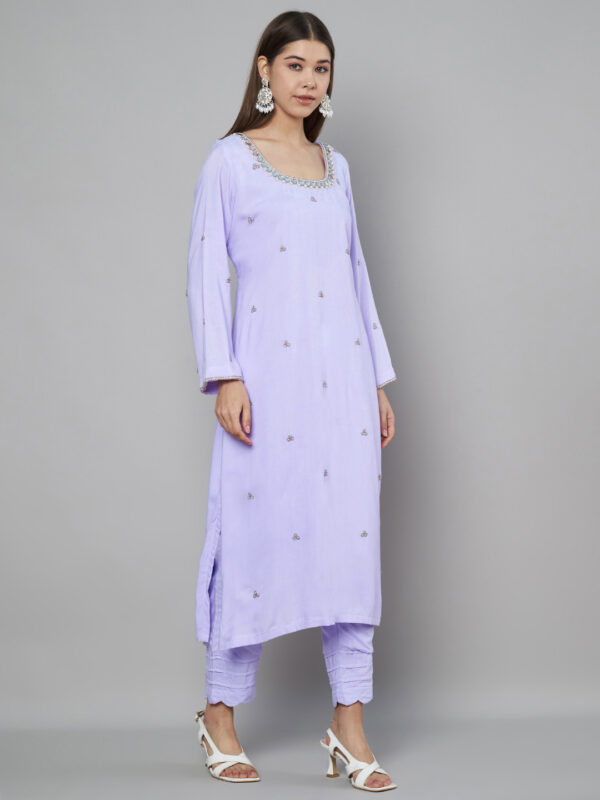 Embroidered Kurta Set - Image 6